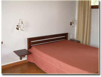 Double Bed & Study